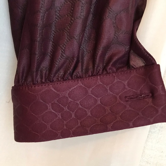 Gianni Bini Purple Sheer Blouse Elegant Lightweight Top - Picture 6 of 12